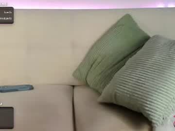 itschloelaurent stream poster